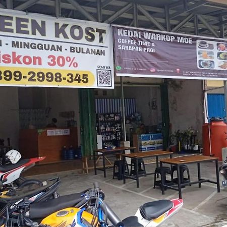 Sintang Greenkost 호스텔 외부 사진